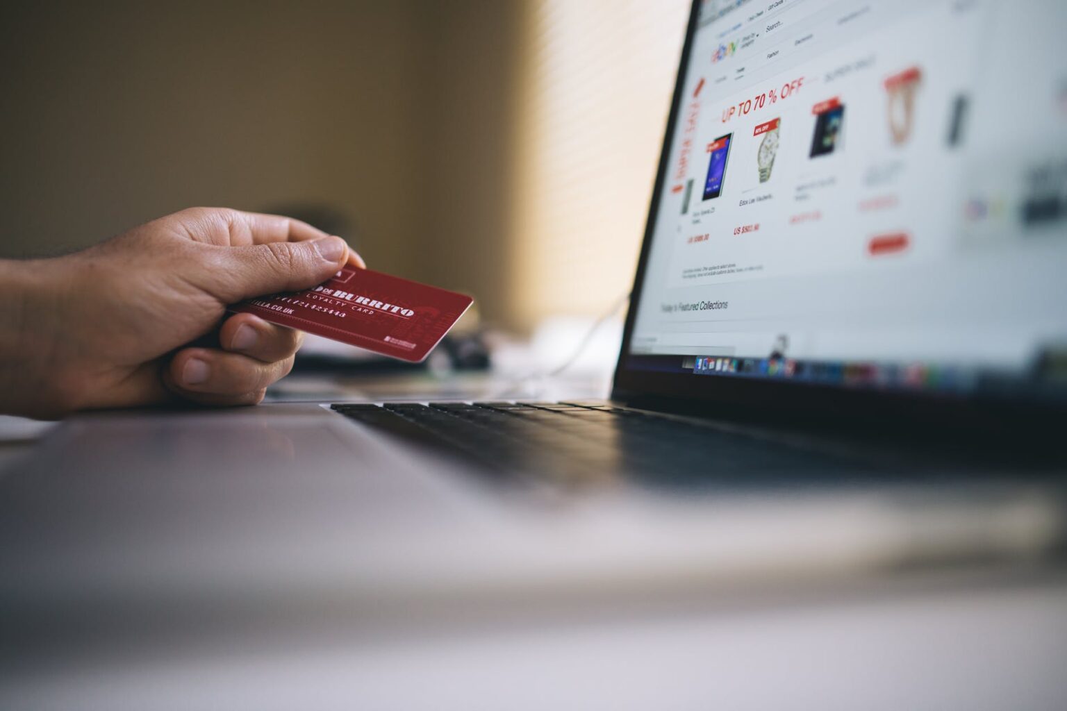 3 best random credit card generators to play online games in 2024