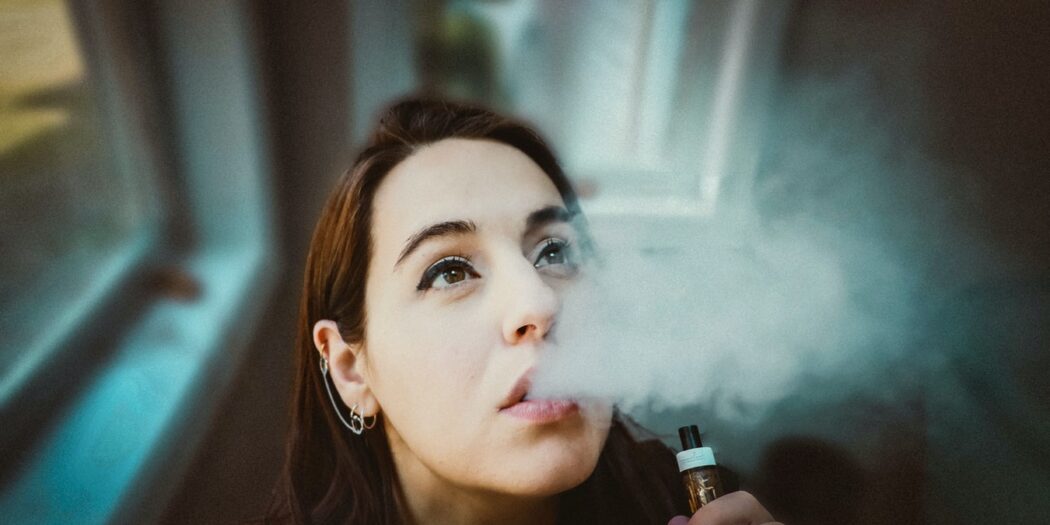 4 Reasons Why Vaping Has Become So Popular Within Teens - 2024 Guide ...